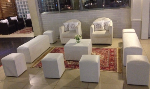 Aluguel Mesa Puff Quadrado Branco 60cm x 60cm - Imagem 2